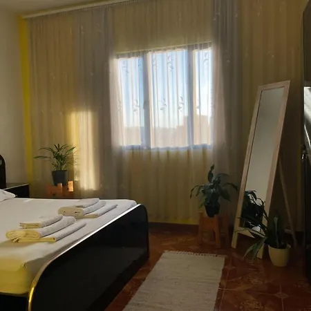 Apartment Cozy Big With Balcony