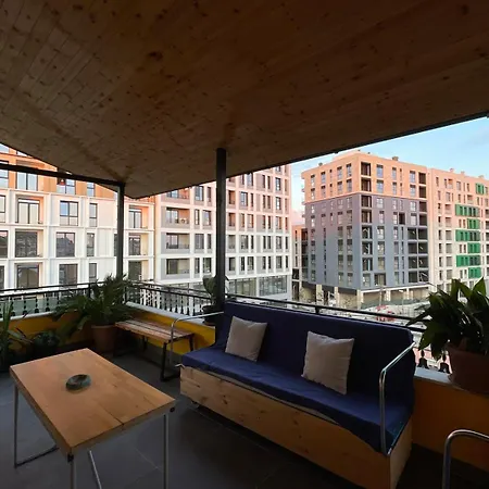 Apartment Cozy Big With Balcony Tirana