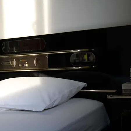 Διαμέρισμα Cozy Big With Balcony Τίρανα