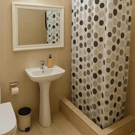 Cozy Big With Balcony Διαμέρισμα