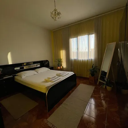 Cozy Big With Balcony Διαμέρισμα